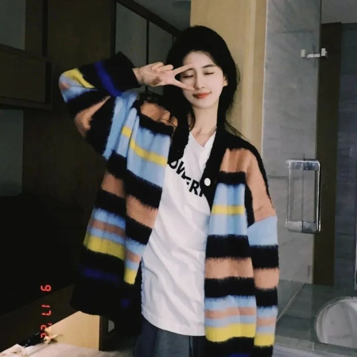 风情偷吻过分野